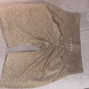 NVGTN scrunch shorts!